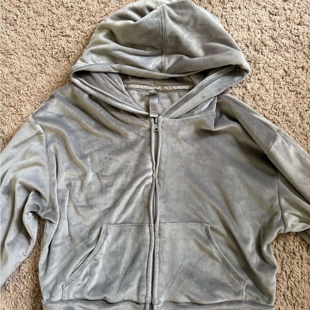 SKIMS Plush Zip-Up Hoodie in Light Gray